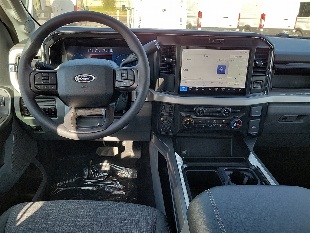 2025 Ford F-250 photo 16
