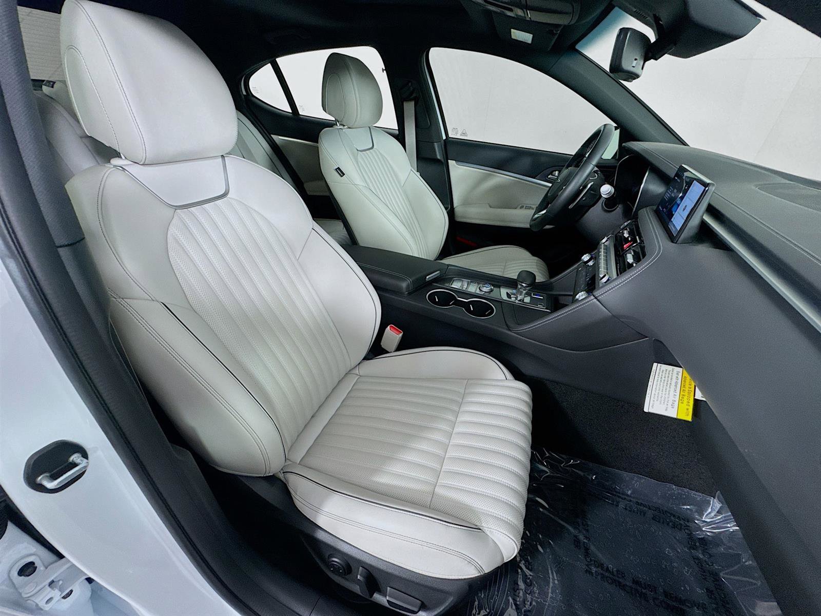 2025 Genesis G70 3.3T Sport Advanced photo 29