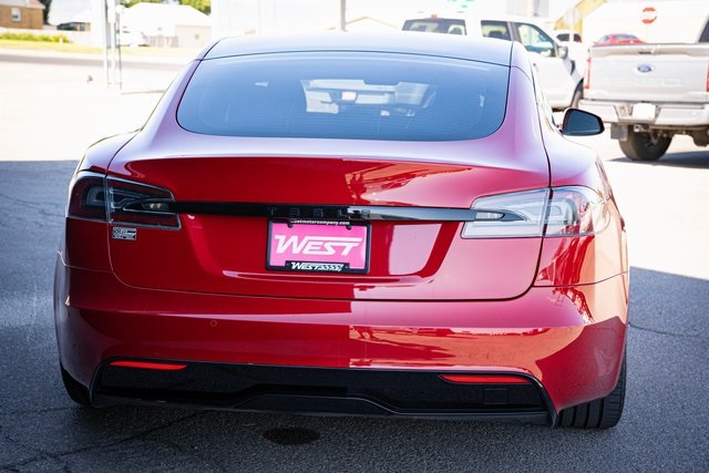 2021 Tesla Model S Plaid photo 9