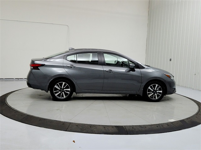 2025 Nissan Versa 1.6 SV photo 6
