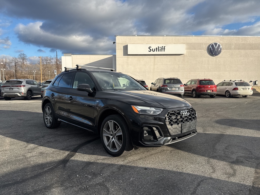 2025 Audi Q5 Premium's photo