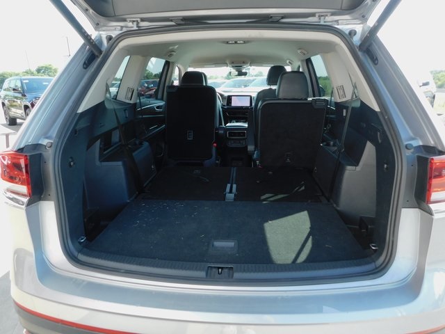 2024 Volkswagen Atlas SE Technology photo 11