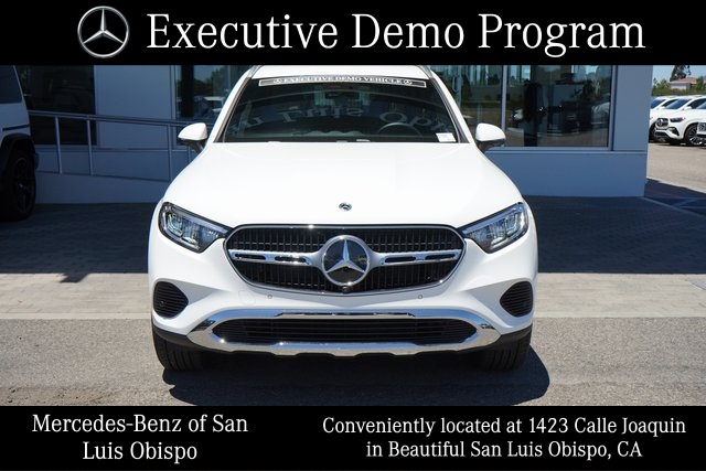 2025 Mercedes Benz GLC 300 photo 3