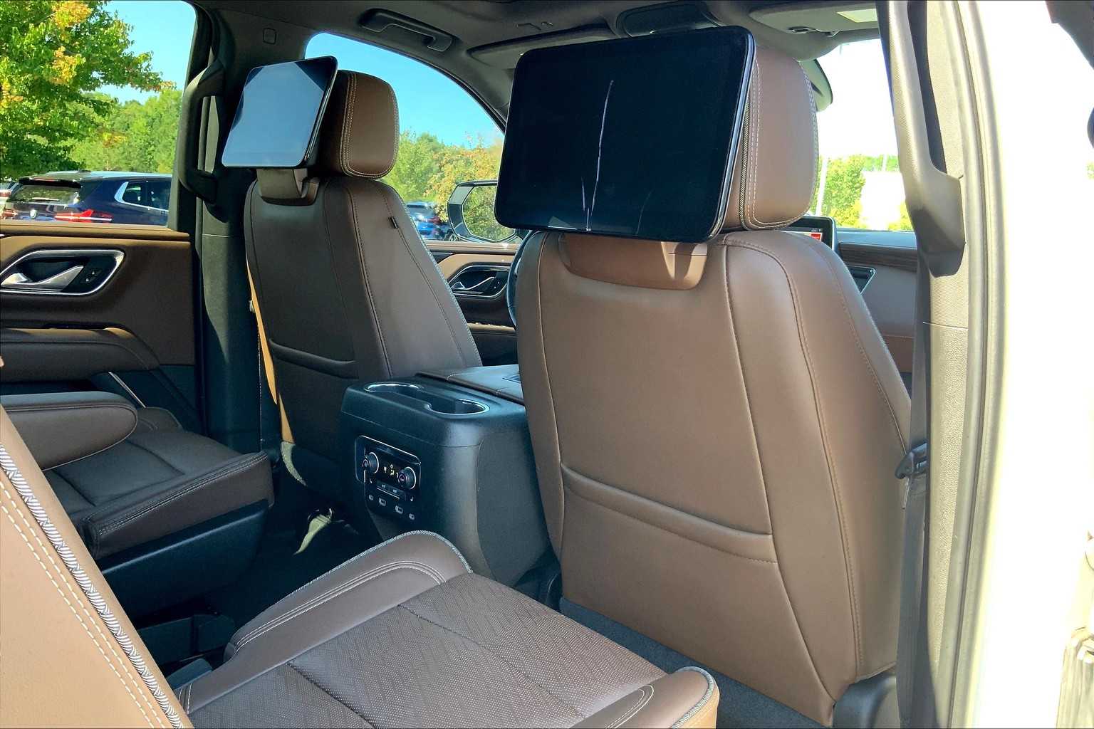 2021 Chevrolet Tahoe High Country photo 19