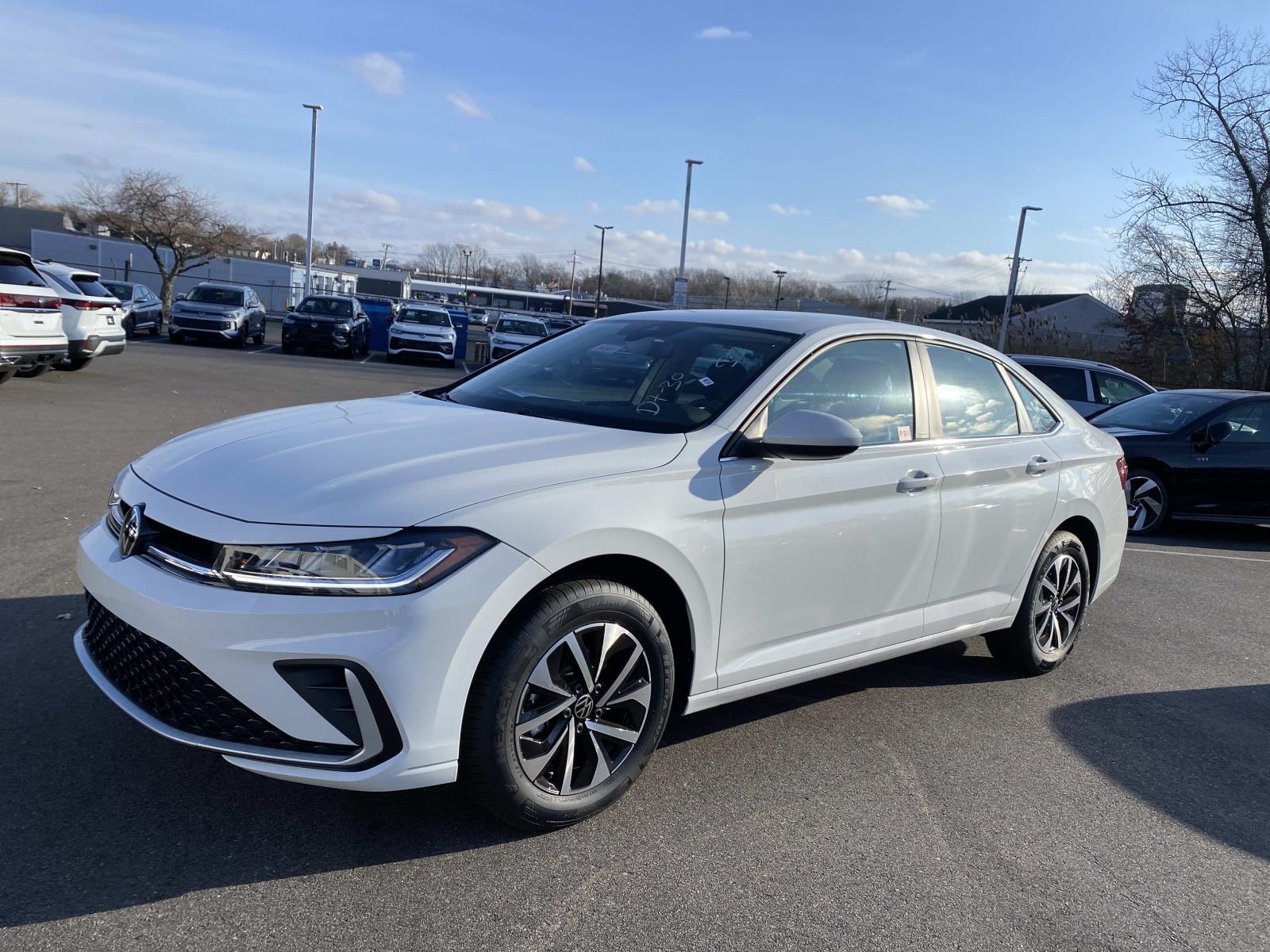 2026 Volkswagen Jetta S's photo