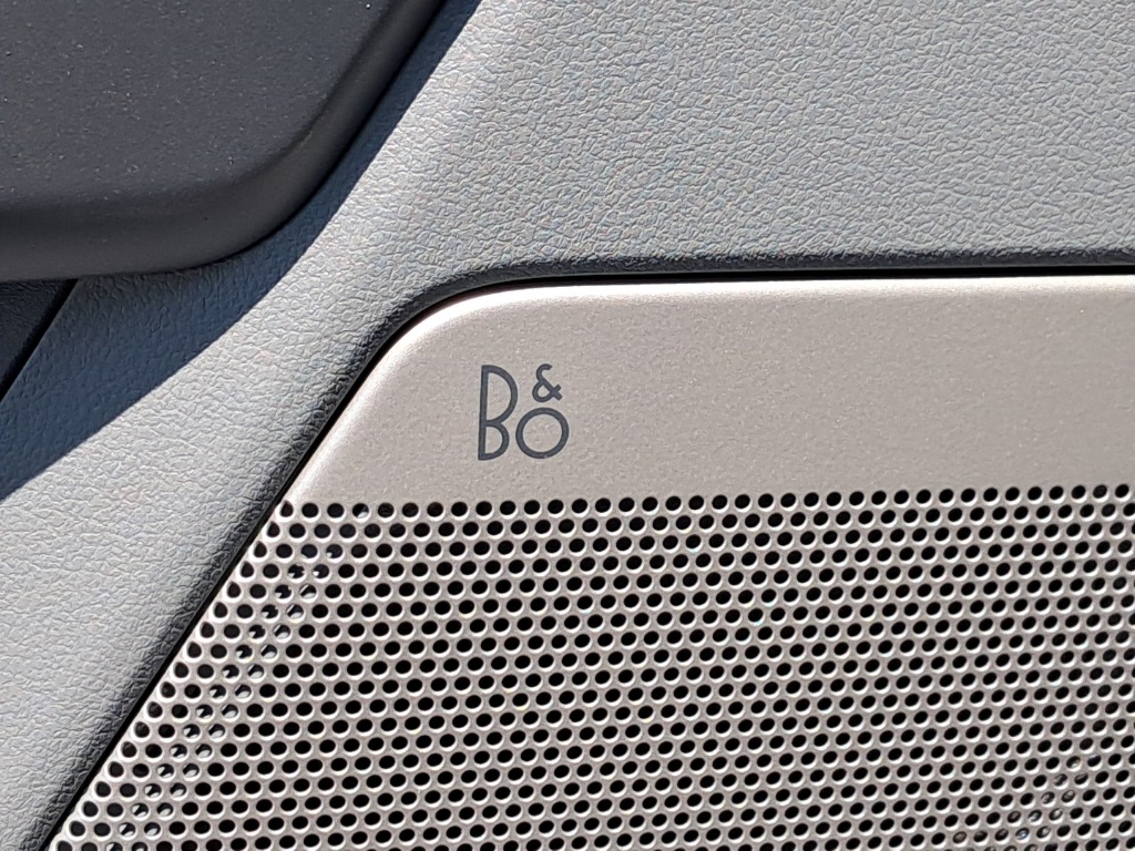 2025 Ford F-150 Lightning photo 9