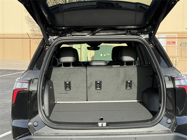 2026 Chevrolet Equinox LT photo 4