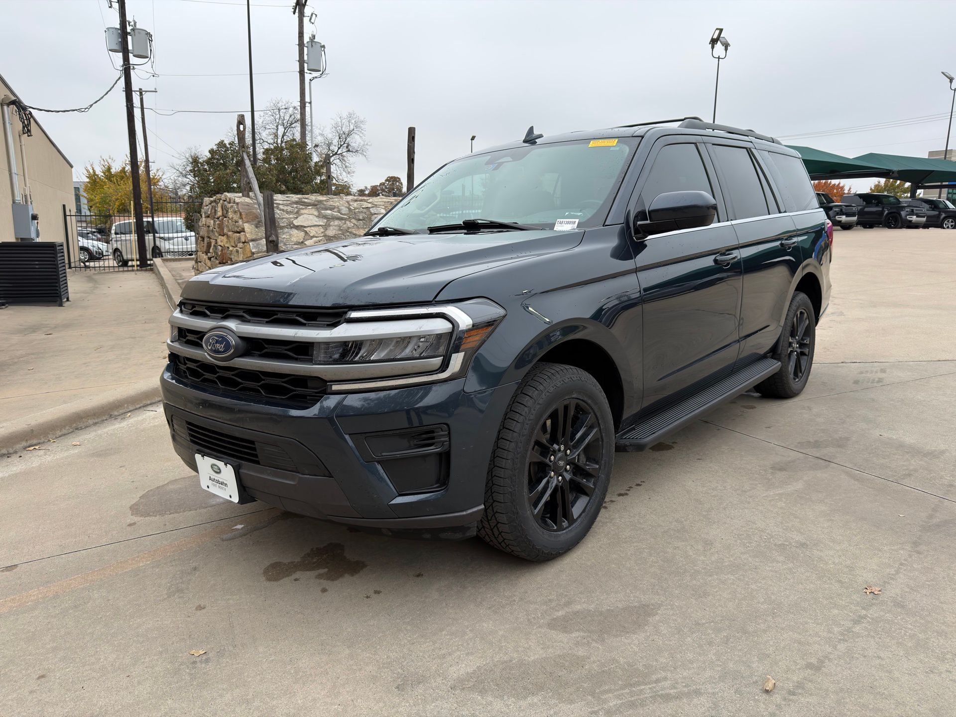 2024 Ford Expedition XLT's photo