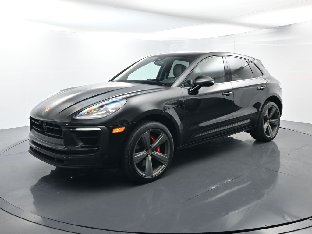 2024 Porsche Macan S's photo