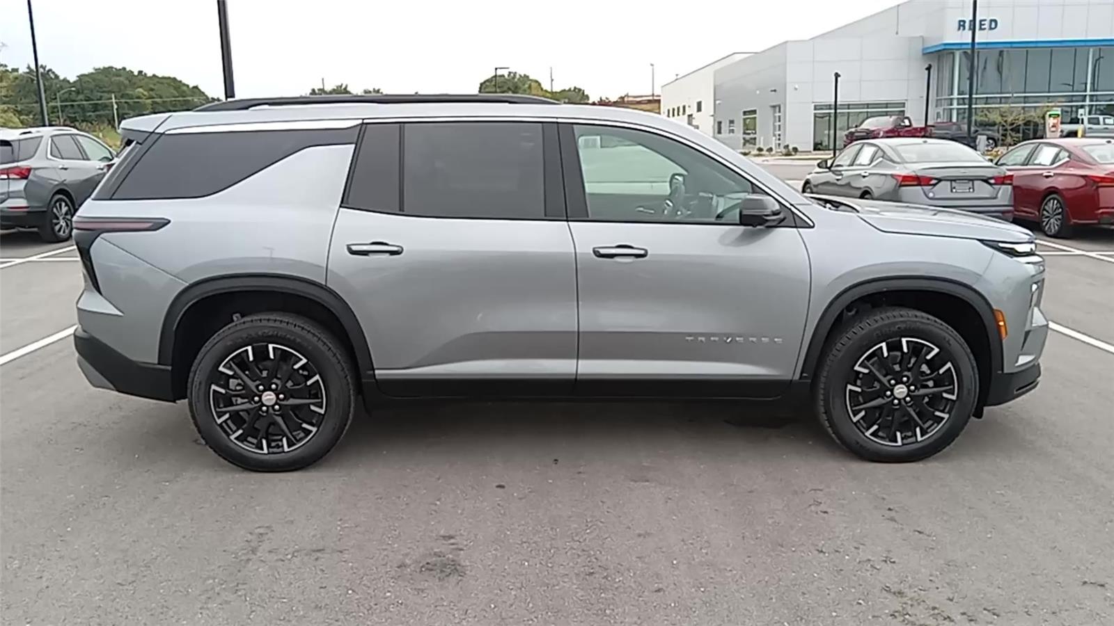 2026 Chevrolet Traverse photo 7