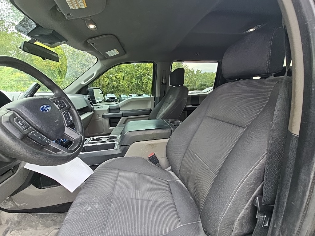 2020 Ford F-150 XL photo 18