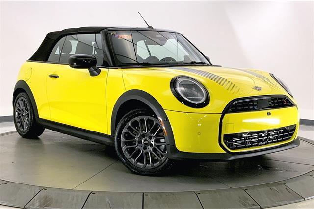 2026 MINI Convertible S's photo