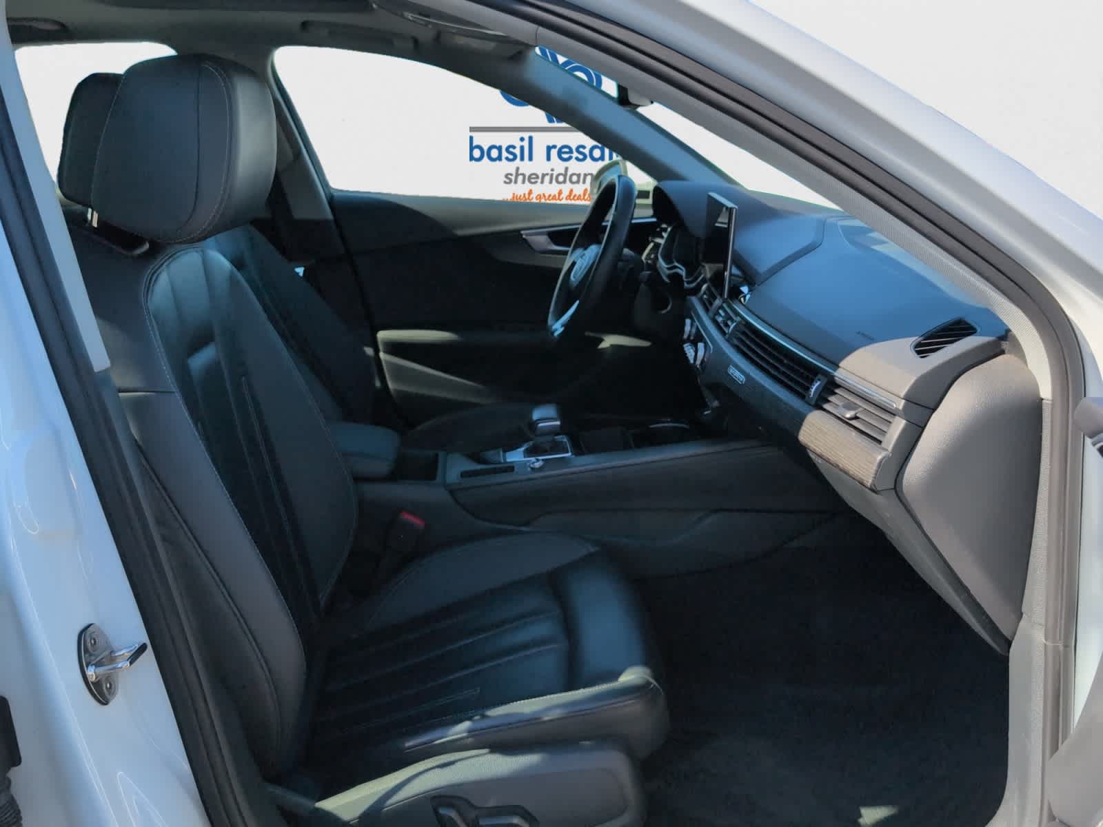 2023 Audi A4 Premium Plus 40 TFSI Quattro photo 17