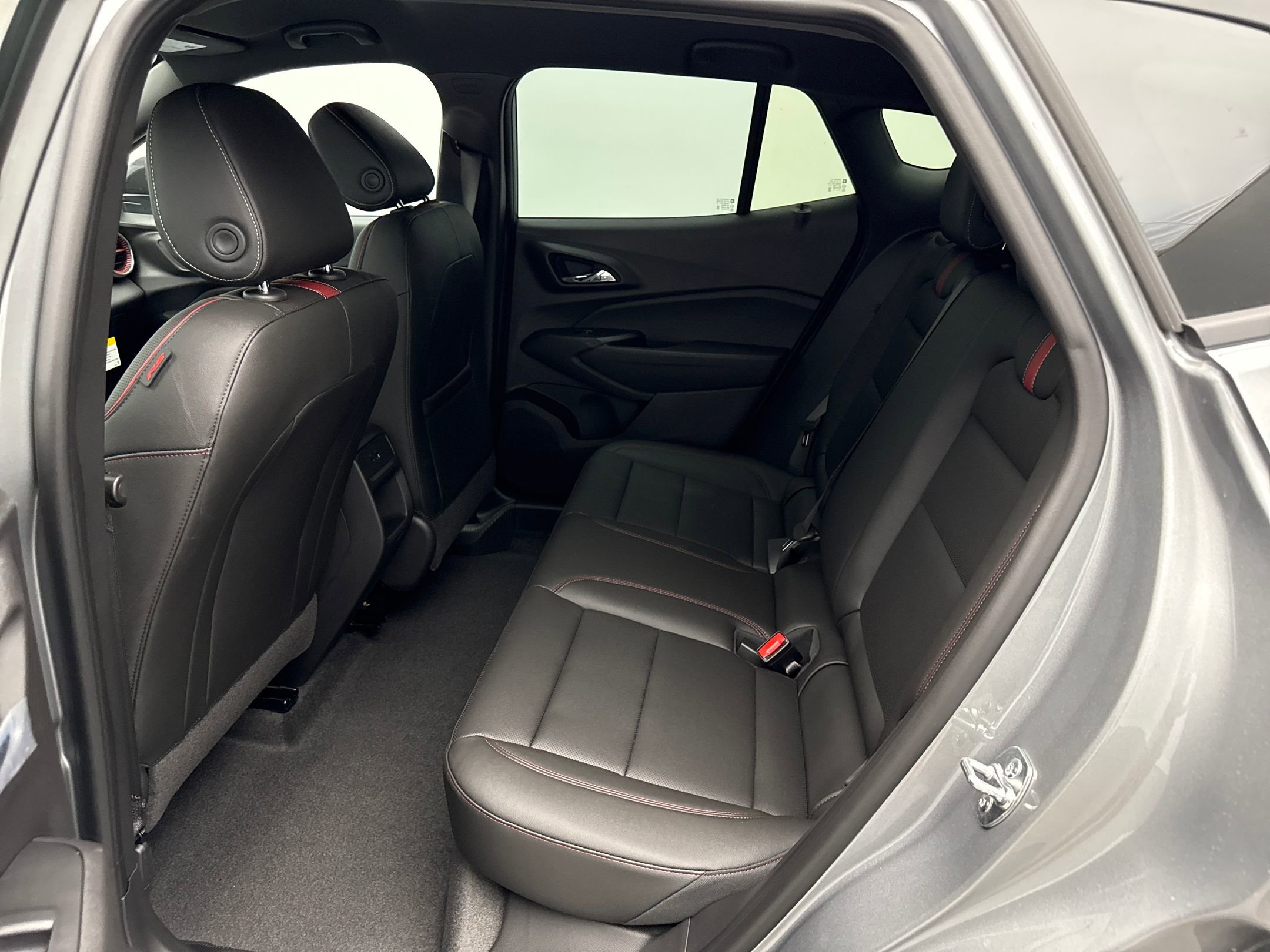 2025 Chevrolet Trax photo 13