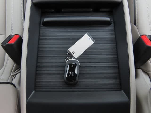 2025 Honda Odyssey Touring photo 25