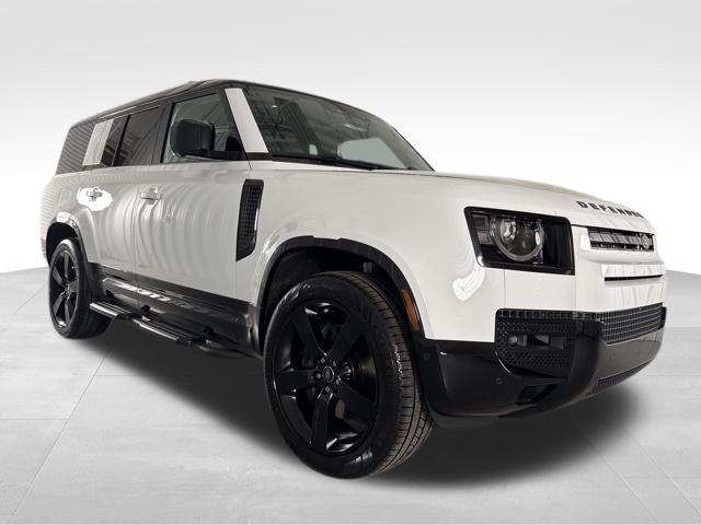 2025 Land Rover Defender 130 X-Dynamic SE photo 2