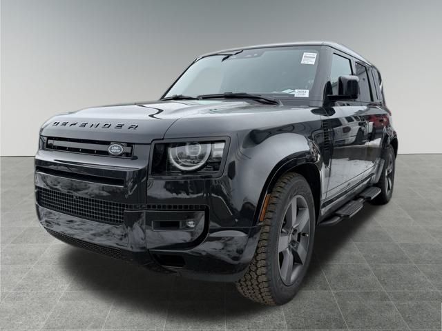 2026 Land Rover Defender X-Dynamic SE's photo