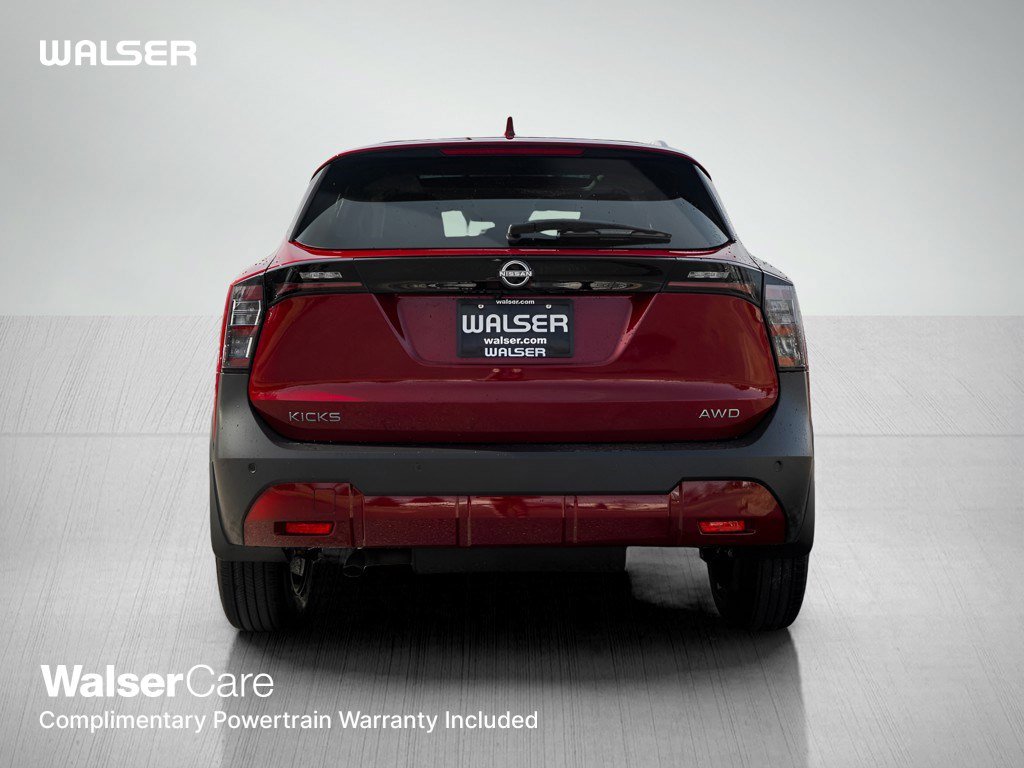 2025 Nissan Kicks SV photo 3