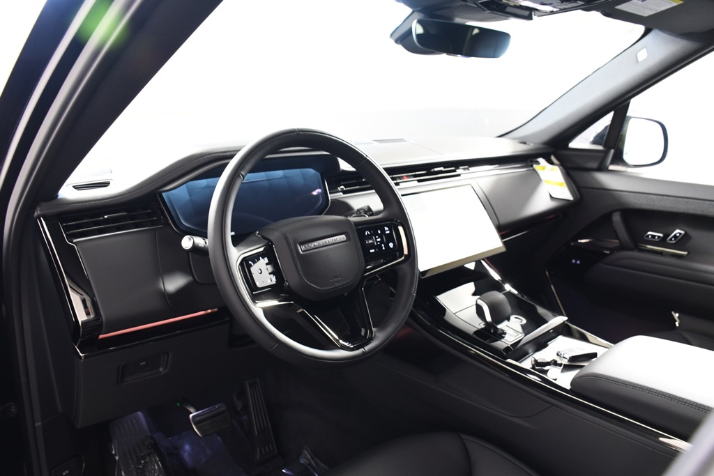 2025 Land Rover Range Rover Sport SE photo 12