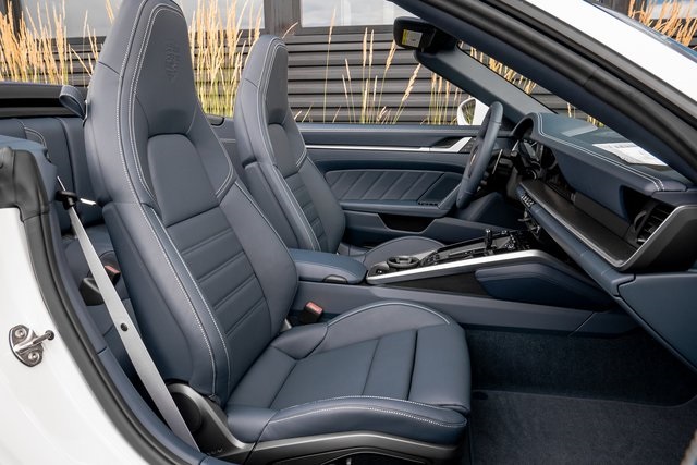 2025 Porsche 911 Turbo S Cabriolet photo 30