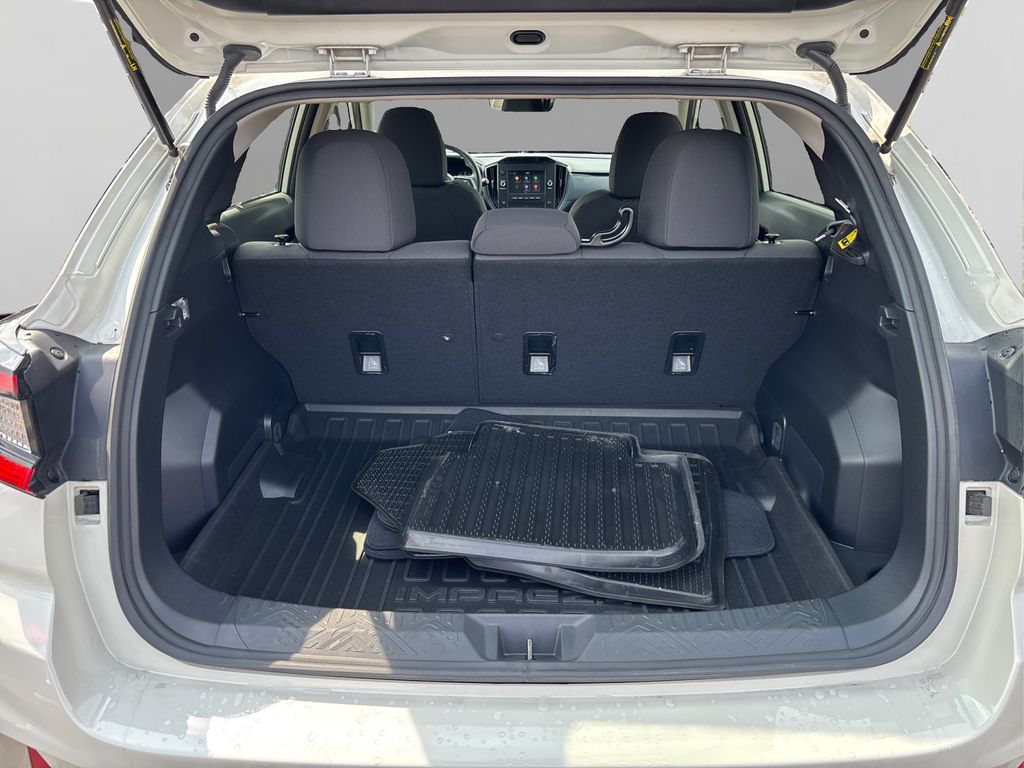 2024 Subaru Impreza Base photo 9