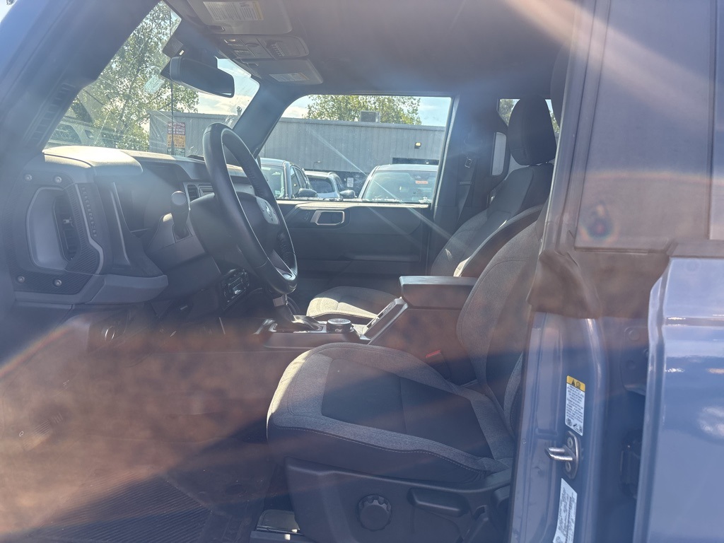 2023 Ford Bronco Big Bend photo 2