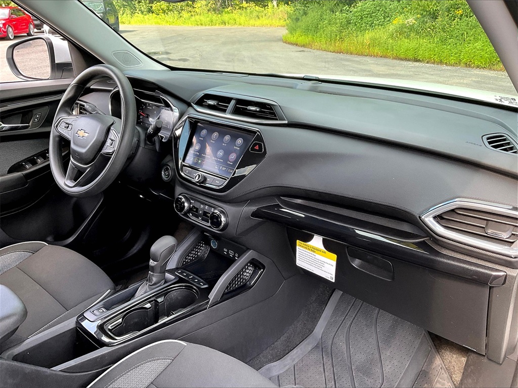 2023 Chevrolet Trailblazer LT photo 14