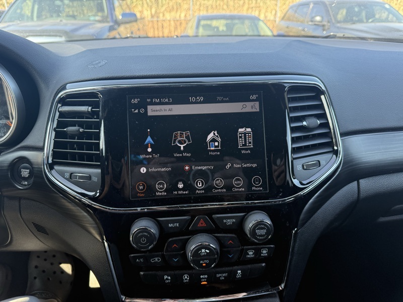 2019 Jeep Grand Cherokee Altitude photo 11