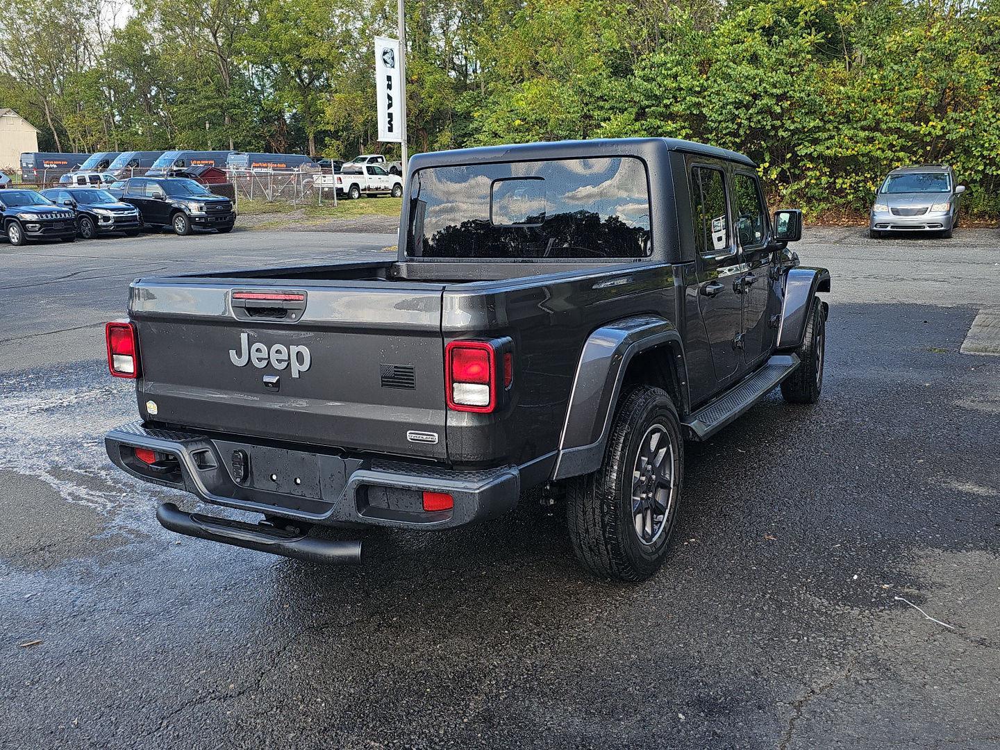 2022 Jeep Gladiator Overland photo 5