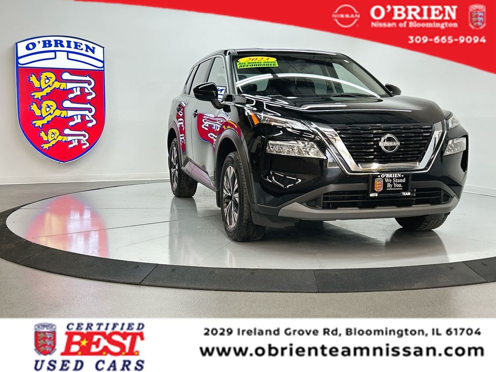 2023 Nissan Rogue SV's photo