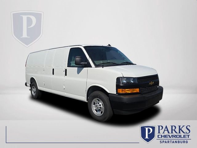 2025 Chevrolet Express Cargo Work Van's photo