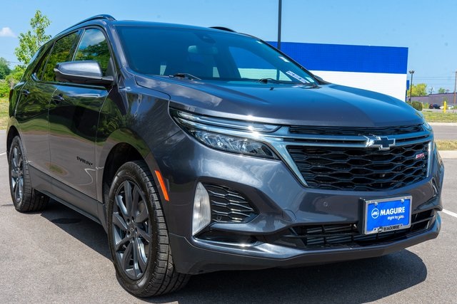 2022 Chevrolet Equinox RS photo 3