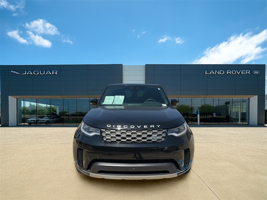 2025 Land Rover Discovery S photo 3