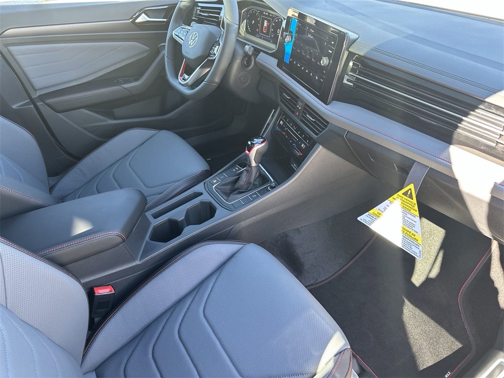 2025 Volkswagen Jetta GLI 2.0T Autobahn photo 36