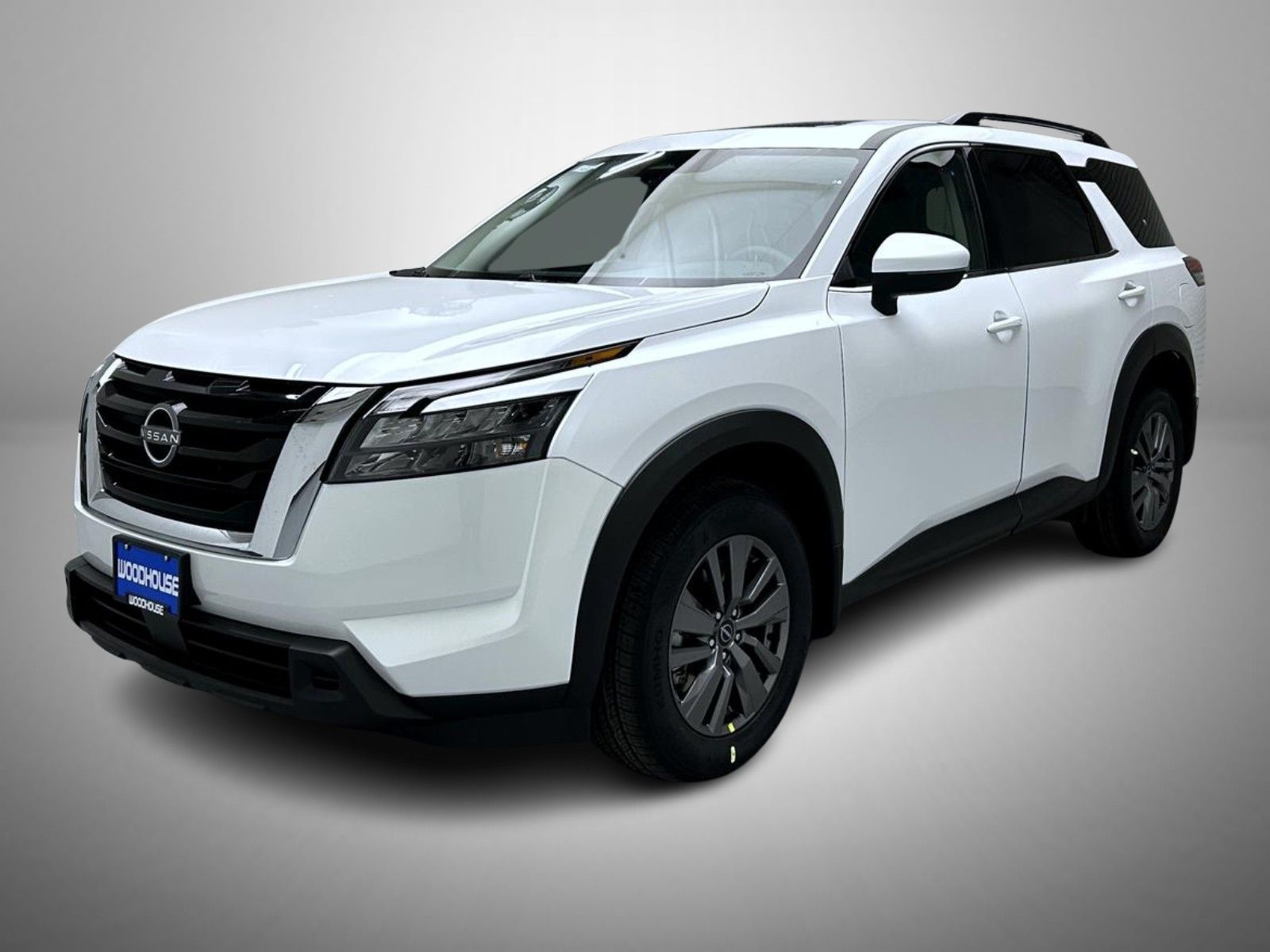2025 Nissan Pathfinder SV's photo