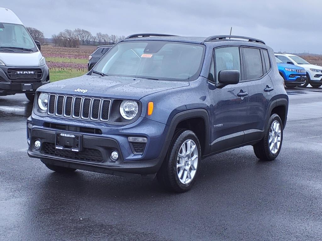 2022 Jeep Renegade Latitude photo 14