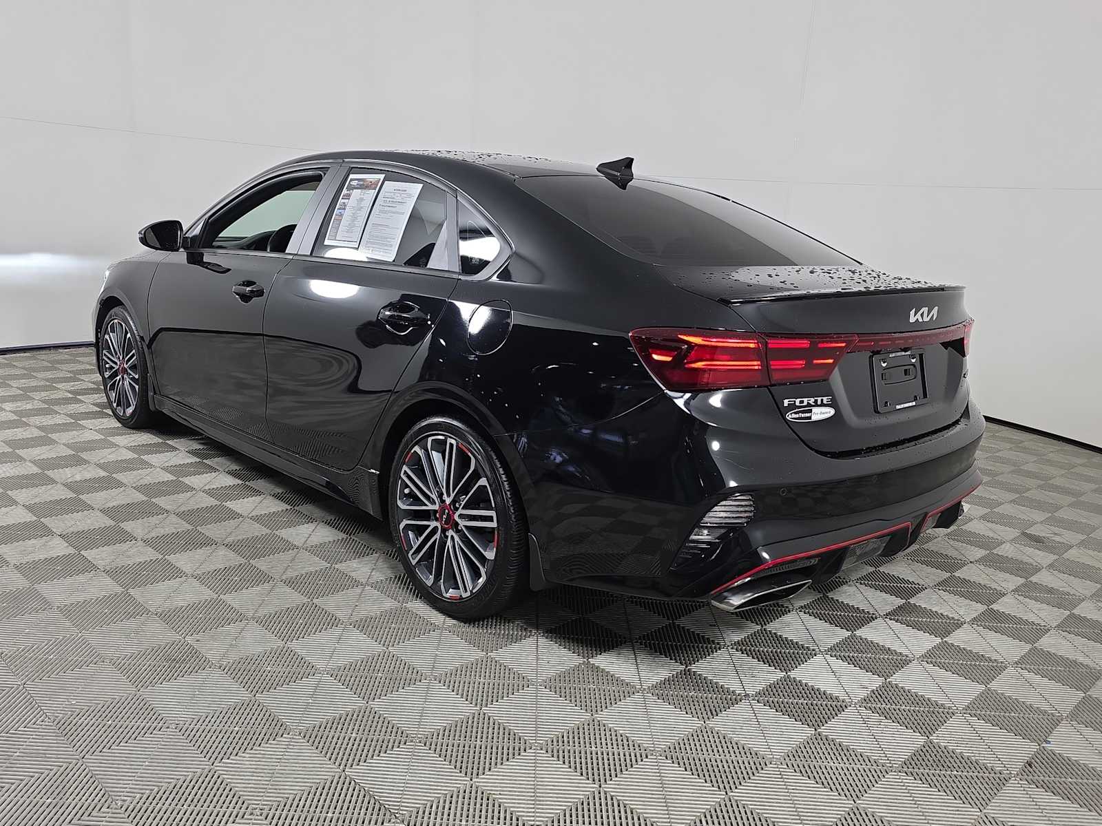 2023 Kia Forte GT photo 5