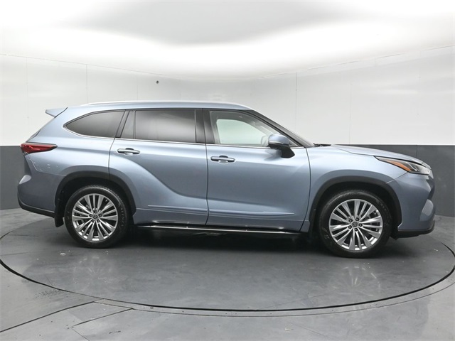 2023 TOYOTA HIGHLANDER - Image 8