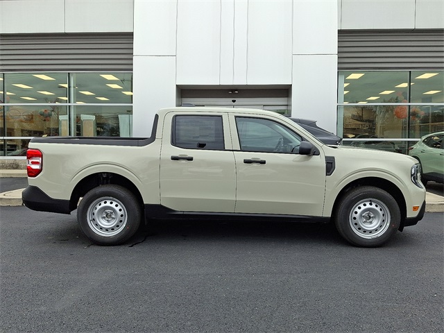 2025 Ford Maverick XL's photo