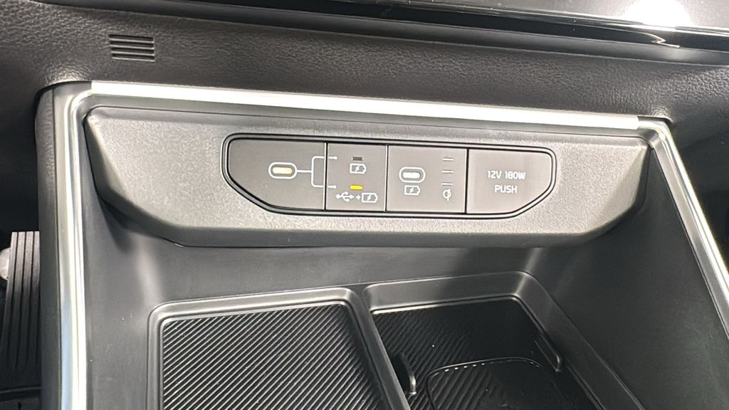 2026 Kia Carnival SX photo 29
