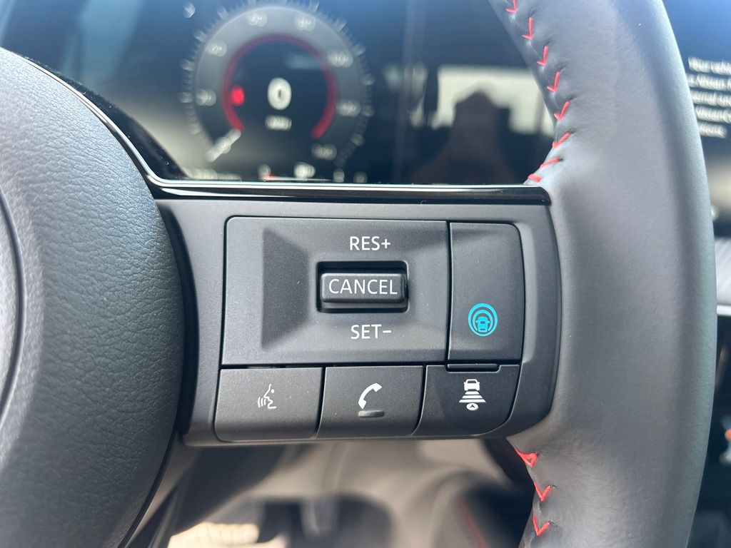 2026 Nissan Kicks SR photo 24