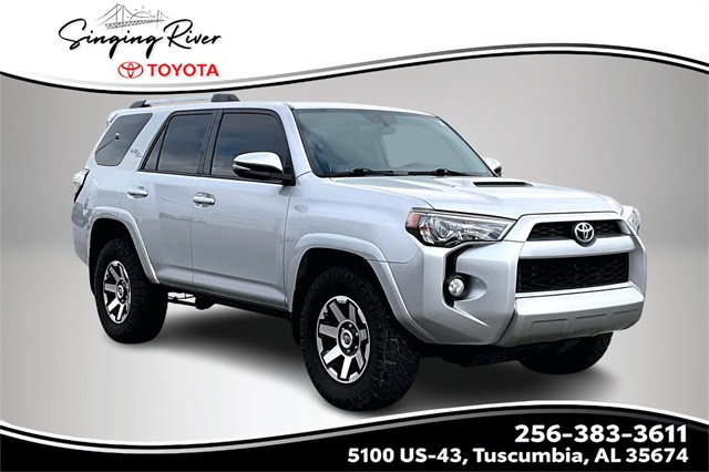 2017 Toyota 4Runner Off-Road Premium's photo