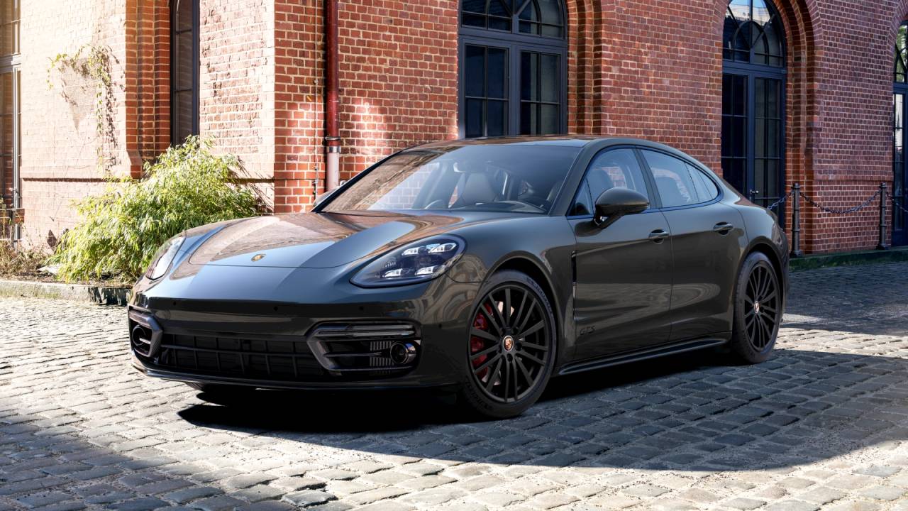 2023 Porsche Panamera GTS's photo
