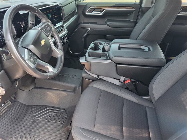 2022 Chevrolet Silverado 1500 LT photo 8