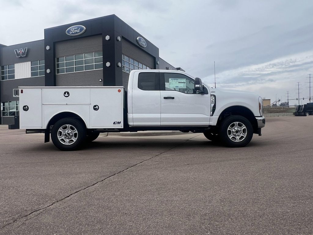 2026 Ford F-350 Super Duty XLT's photo
