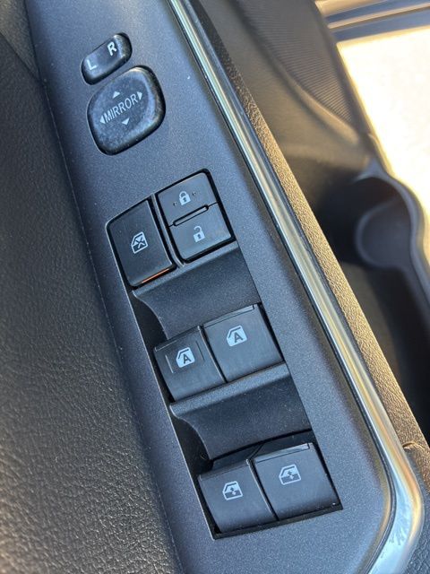 2017 Toyota Camry XLE XSE photo 15