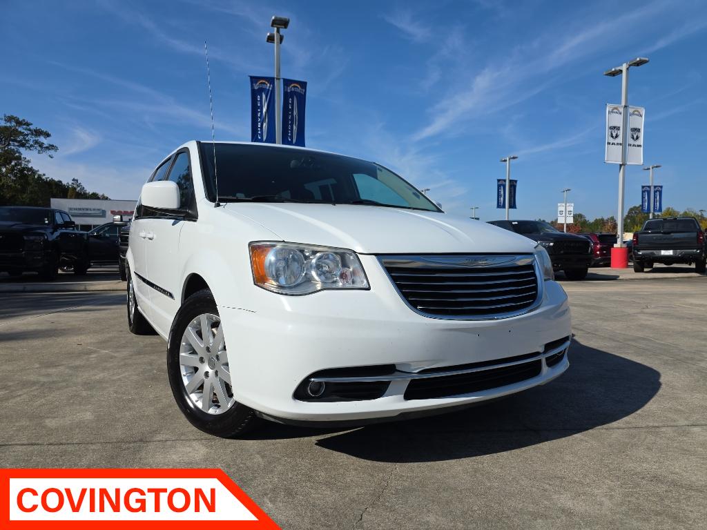 2016 Chrysler Town & Country Touring