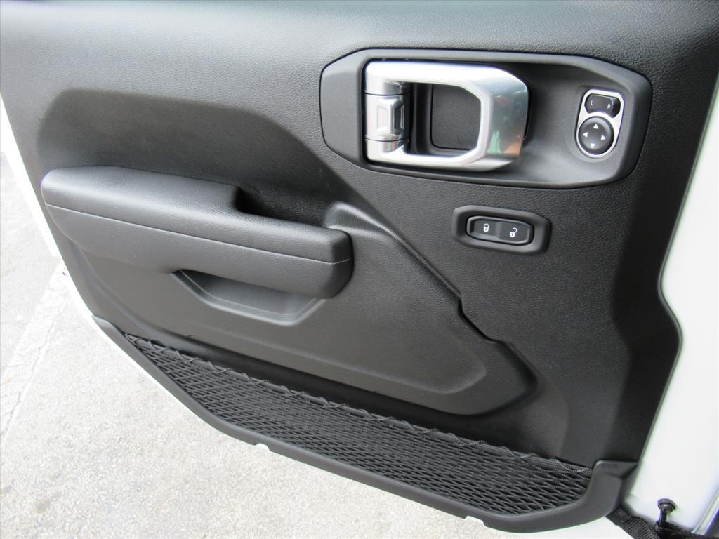 2024 Jeep Gladiator Mojave photo 28