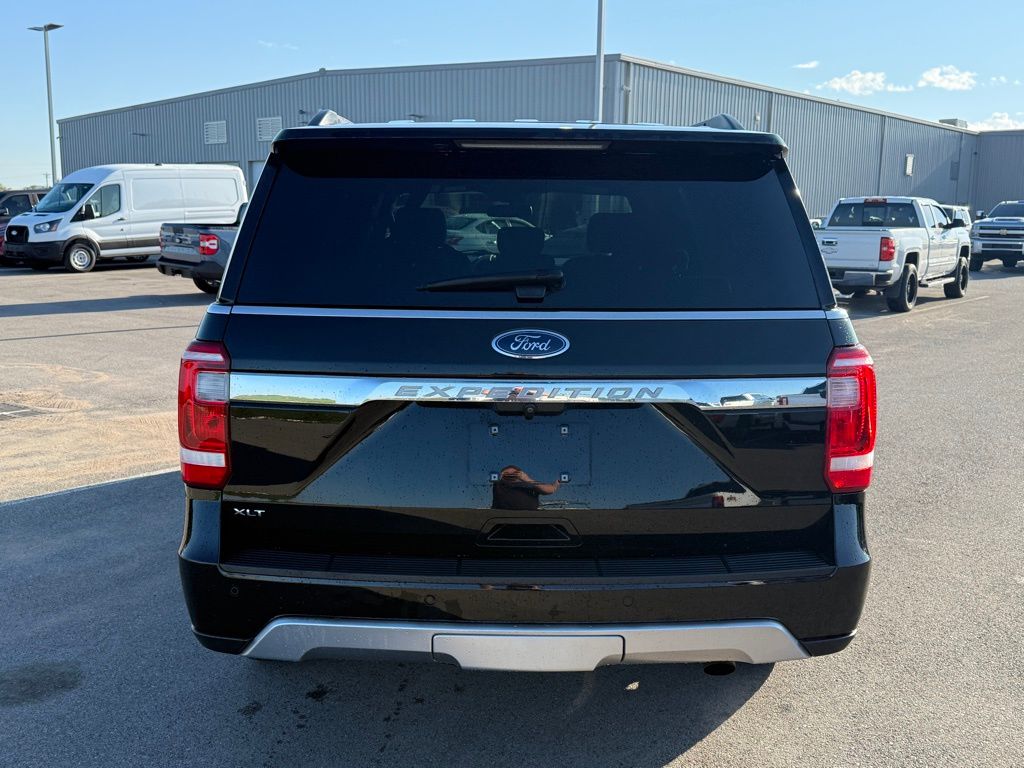 2020 Ford Expedition XLT photo 17