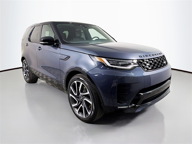 2025 Land Rover Discovery SE photo 3